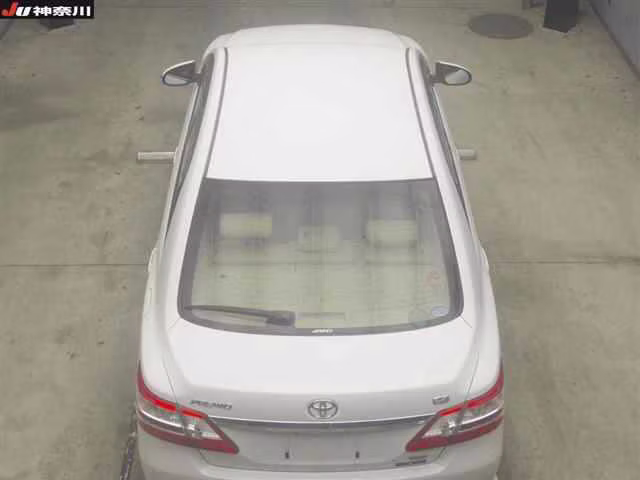 TOYOTA PREMIO