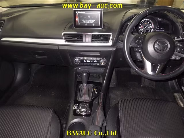MAZDA AXELA