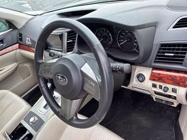 SUBARU LEGACY