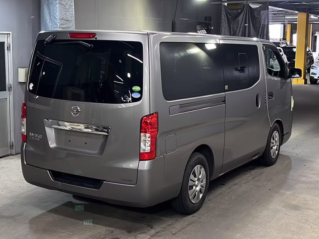 NISSAN NV350 CARAVAN