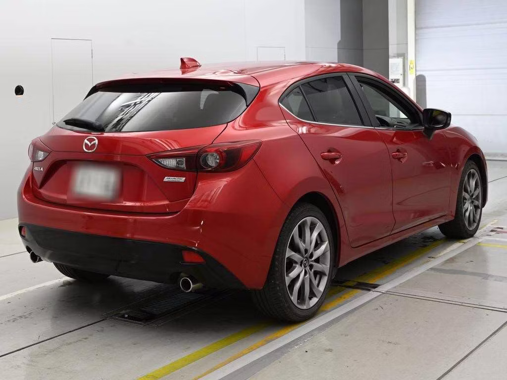 MAZDA AXELA