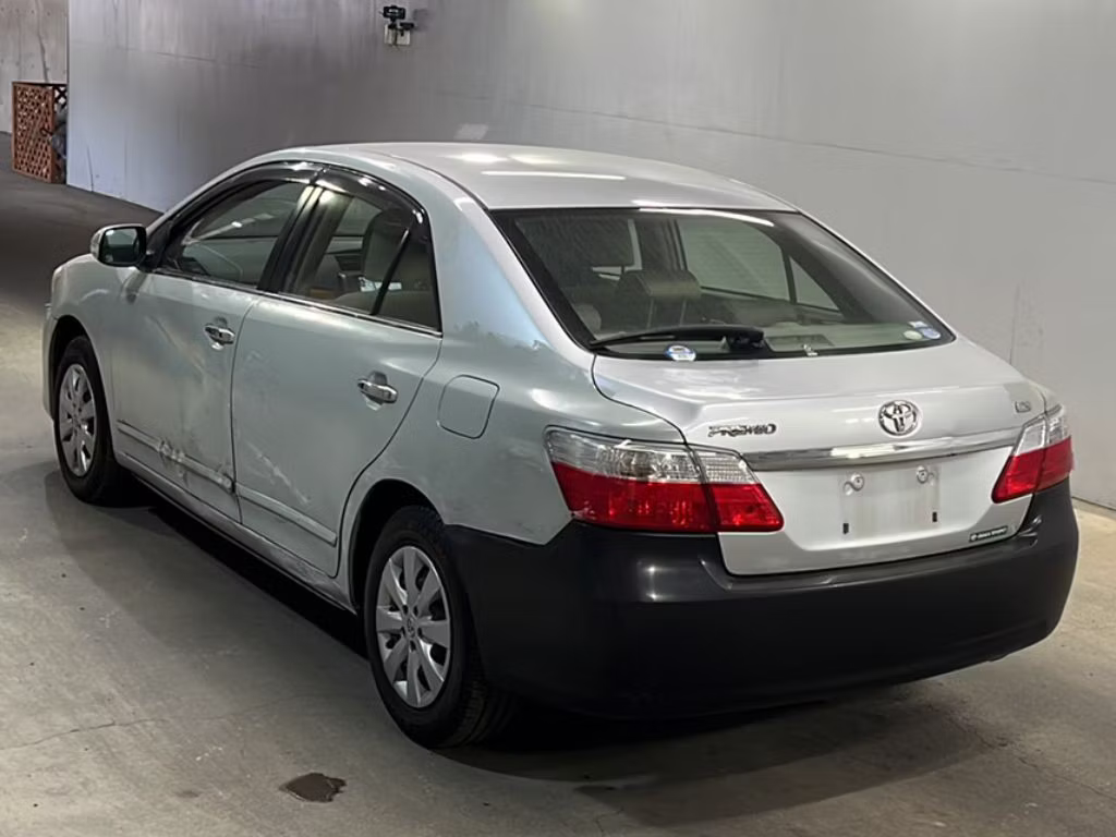 TOYOTA PREMIO