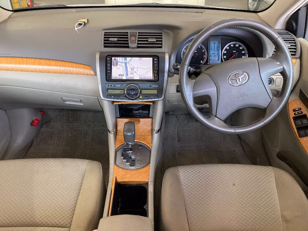 TOYOTA PREMIO