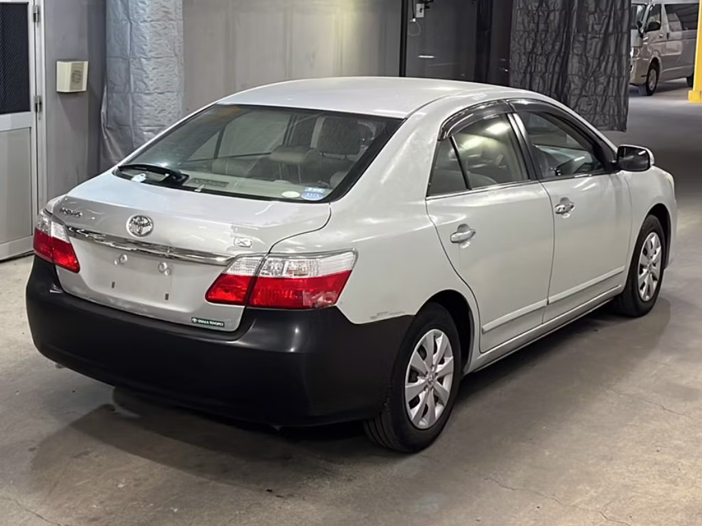 TOYOTA PREMIO