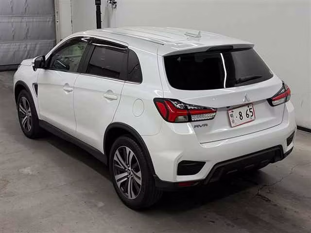 MITSUBISHI RVR