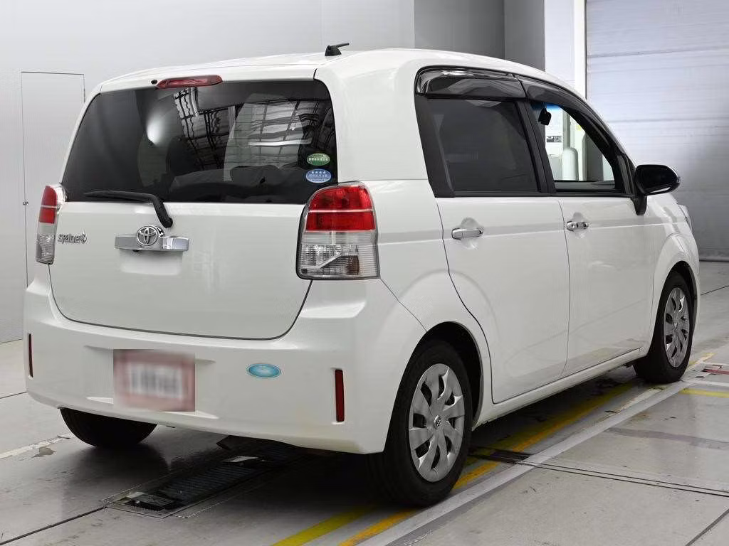 TOYOTA SPADE
