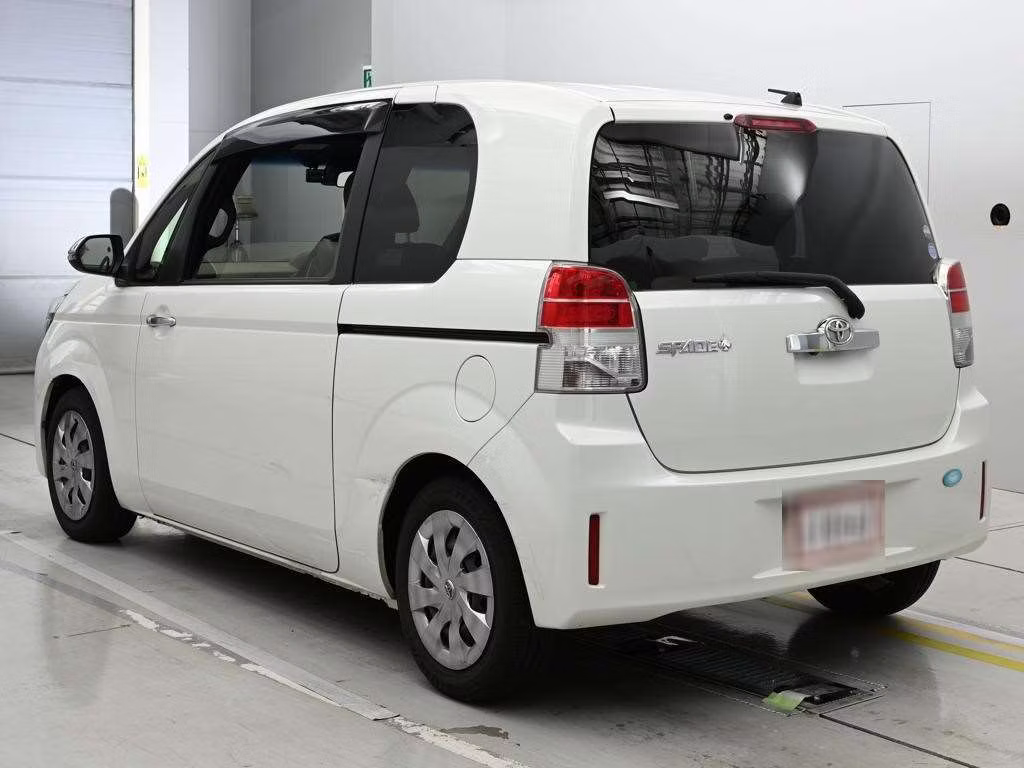TOYOTA SPADE