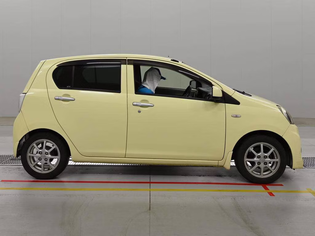 SUBARU PLEO PLUS