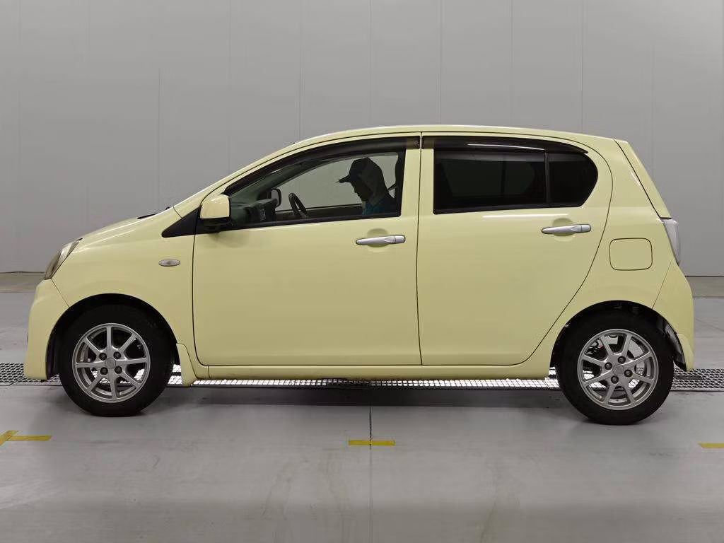 SUBARU PLEO PLUS