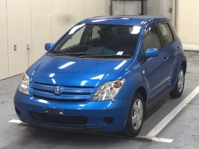 TOYOTA IST