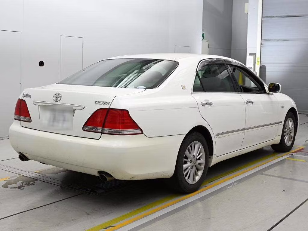 TOYOTA CROWN