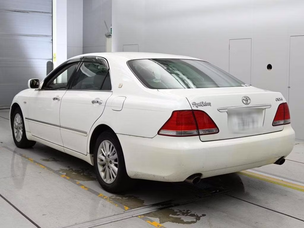 TOYOTA CROWN