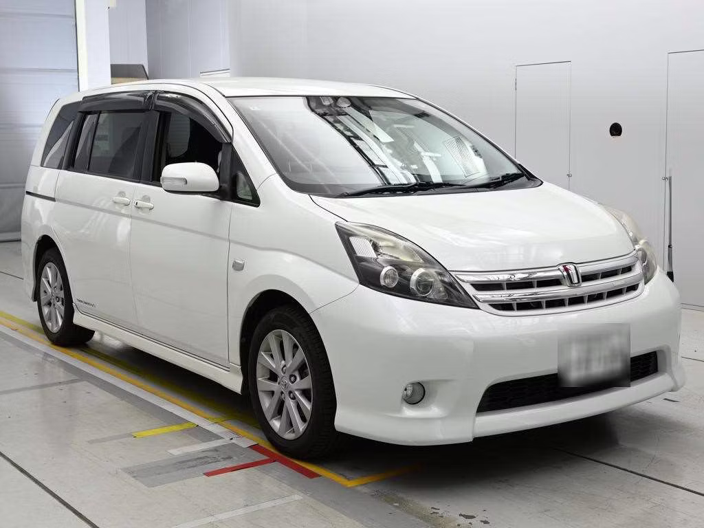 TOYOTA ISIS
