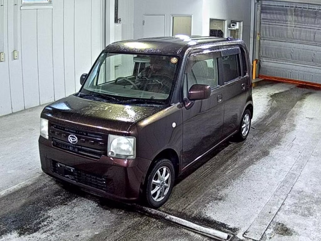 DAIHATSU MOVE CONTE