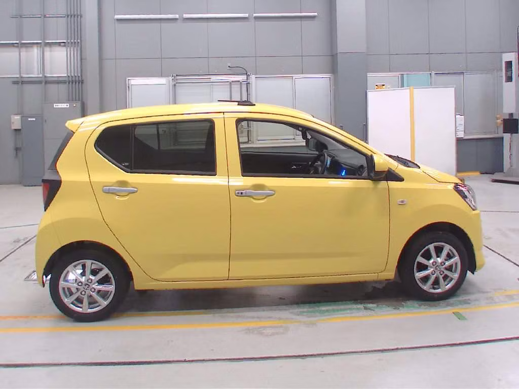 TOYOTA PIXIS EPOCH
