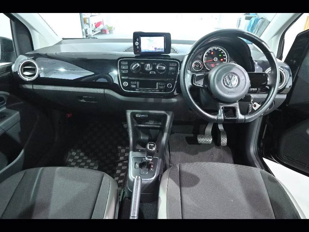 VOLKSWAGEN UP!