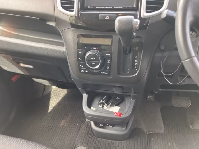 MITSUBISHI DELICA D:2