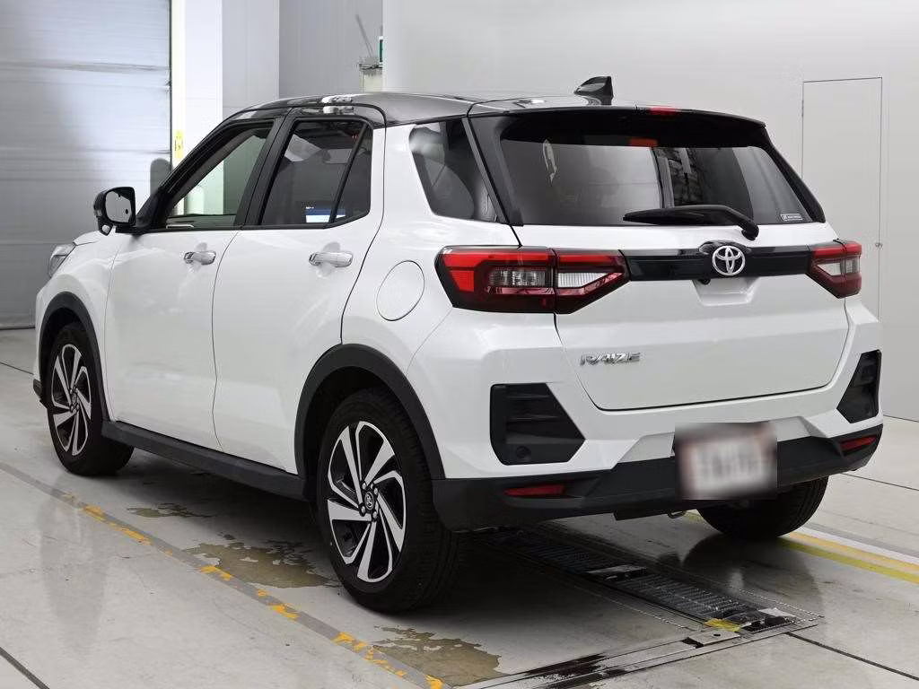 TOYOTA RAIZE