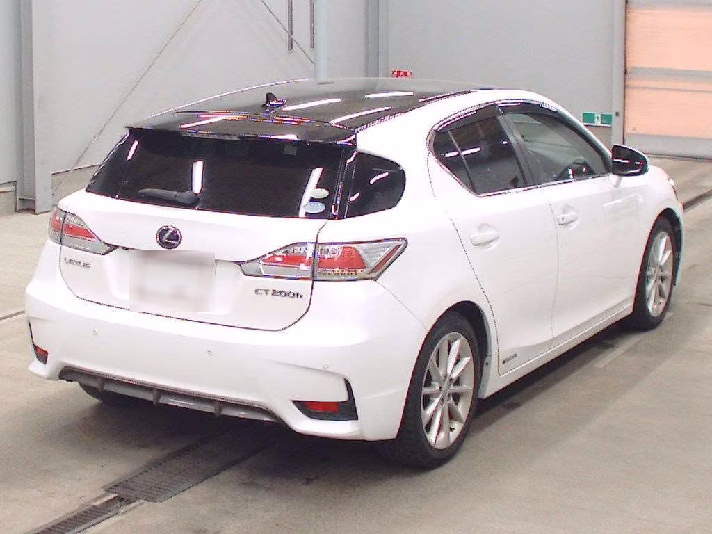 LEXUS CT200H