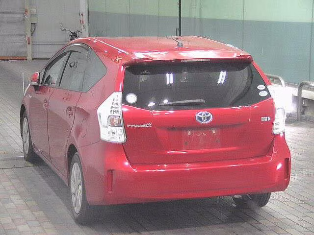 TOYOTA PRIUS ALPHA