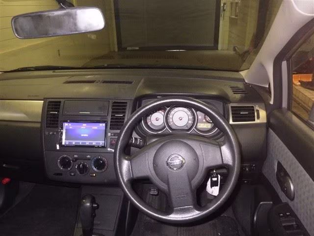 NISSAN TIIDA LATIO