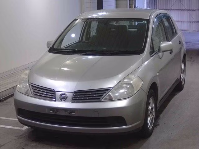 NISSAN TIIDA LATIO