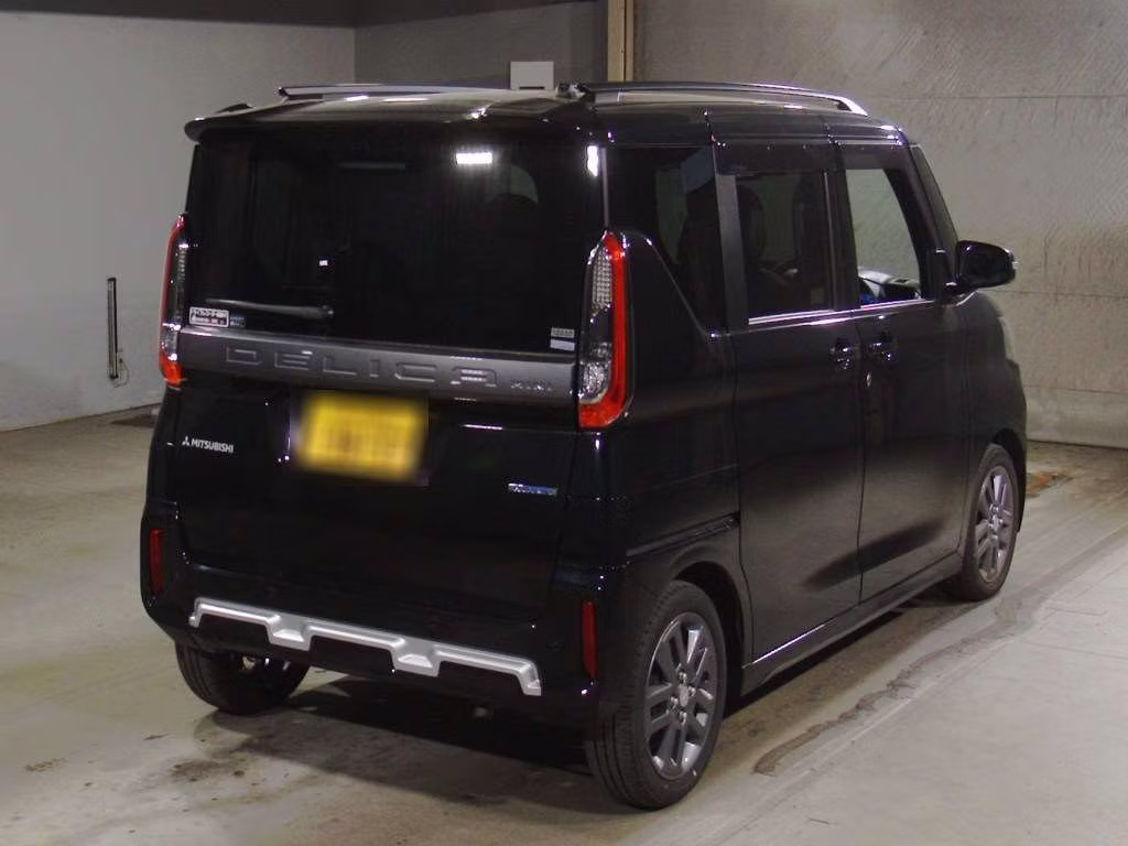 MITSUBISHI DELICA MINI