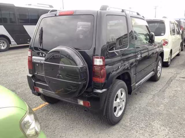 MITSUBISHI PAJERO MINI