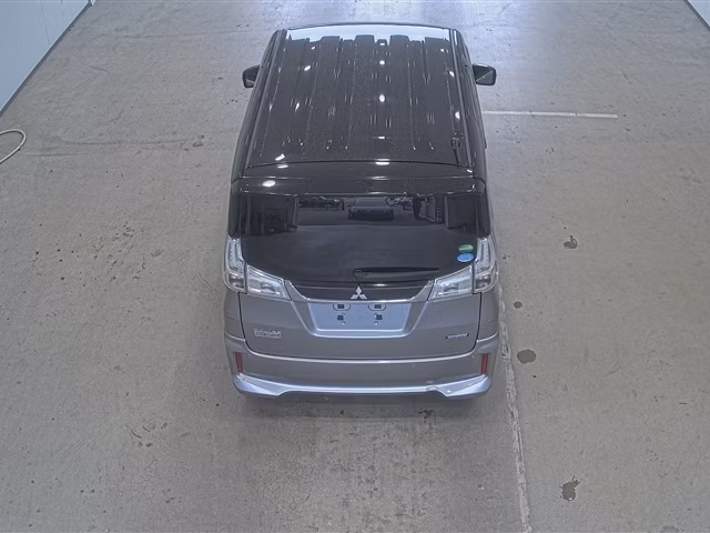 MITSUBISHI DELICA D:2