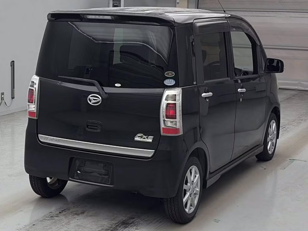DAIHATSU TANTO EXE
