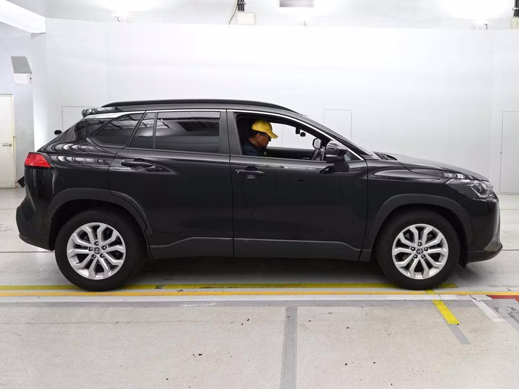 TOYOTA COROLLA CROSS