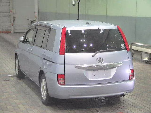 TOYOTA ISIS