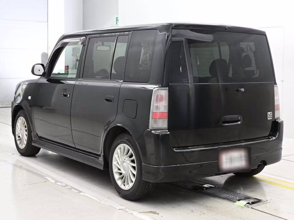 TOYOTA BB