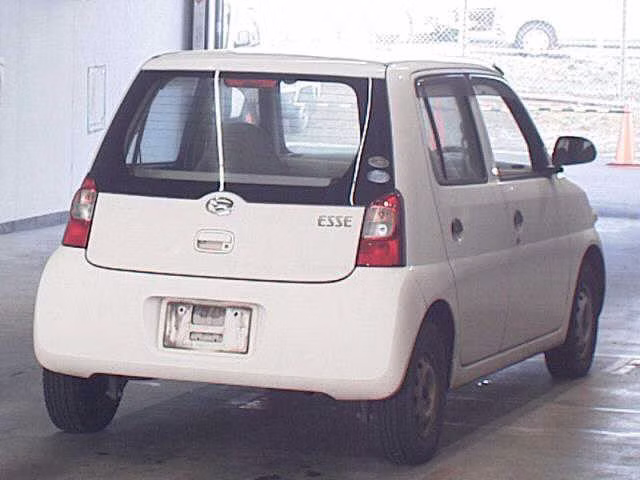 DAIHATSU ESSE