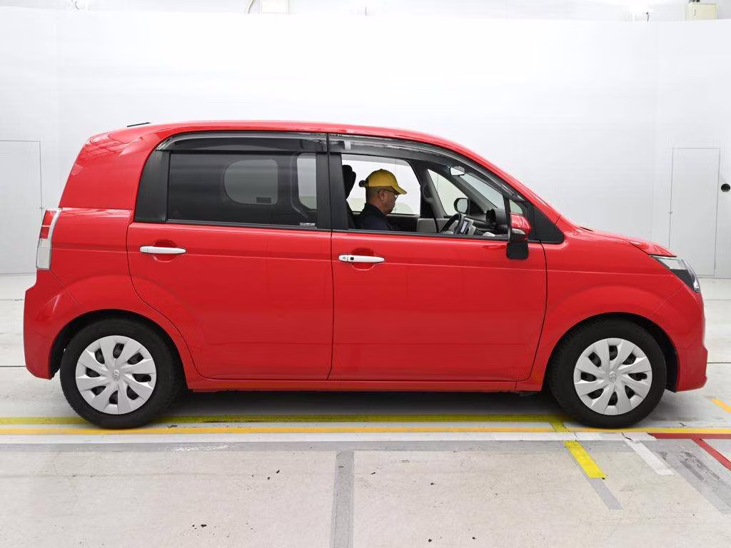 TOYOTA SPADE