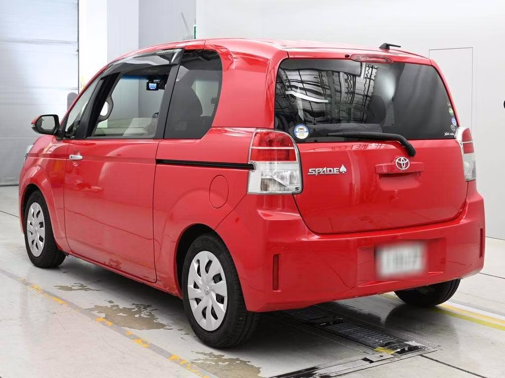 TOYOTA SPADE