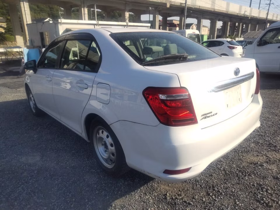 TOYOTA COROLLA AXIO