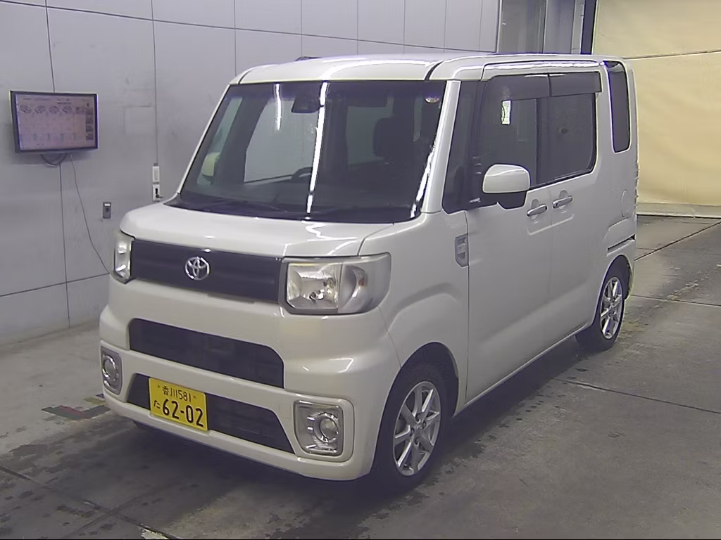 TOYOTA PIXIS MEGA
