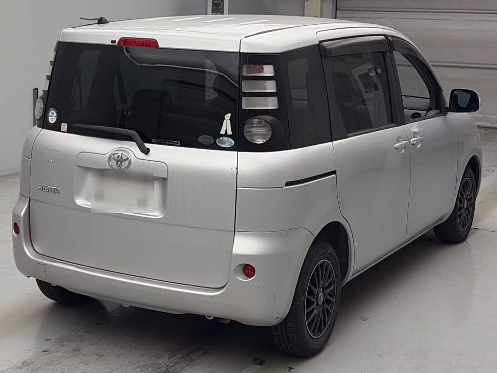 TOYOTA SIENTA