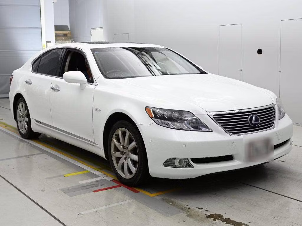 LEXUS LS600H