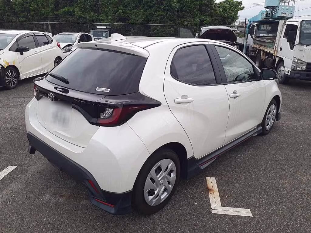 TOYOTA YARIS