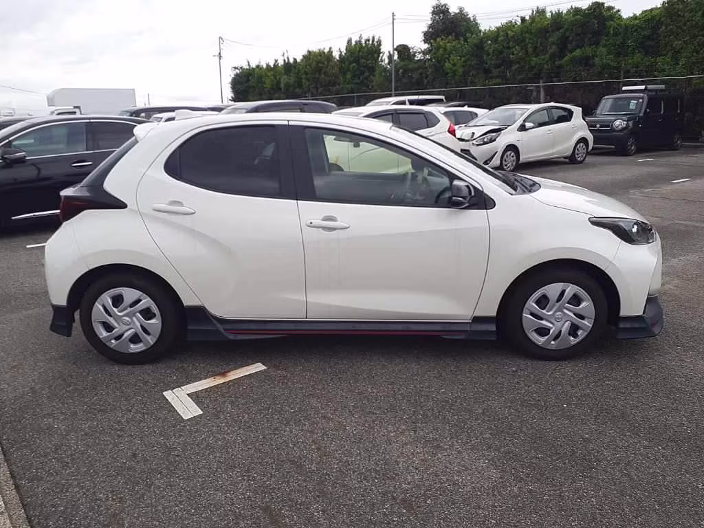 TOYOTA YARIS