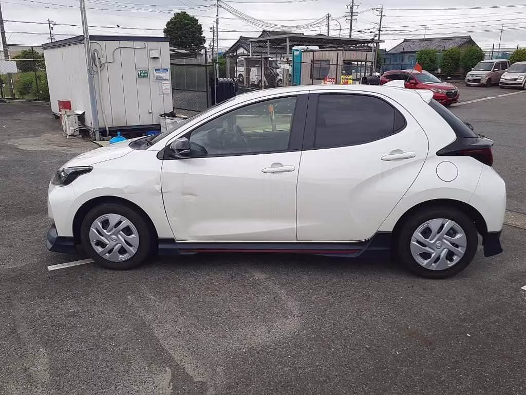 TOYOTA YARIS