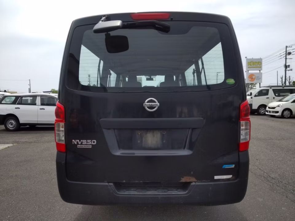 NISSAN NV350 CARAVAN