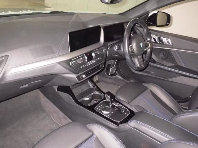 BMW 1-SERIES