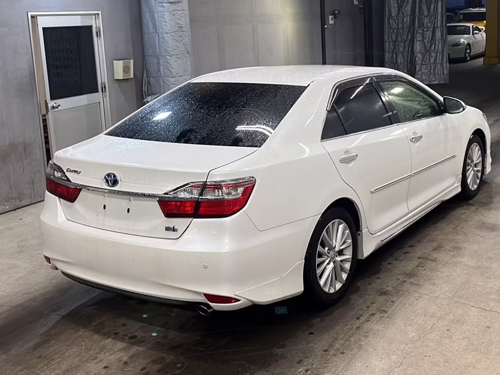 TOYOTA CAMRY