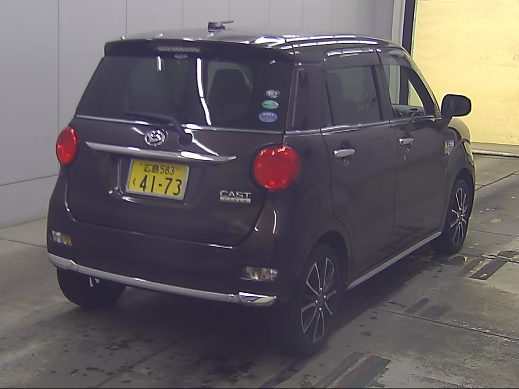 DAIHATSU CAST