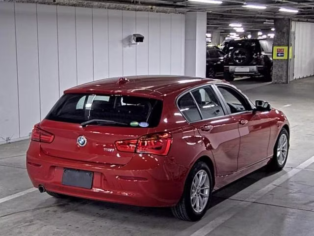 BMW 1-SERIES