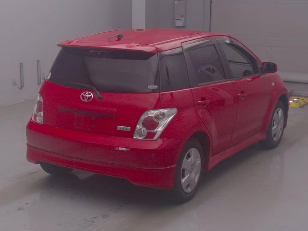 TOYOTA IST