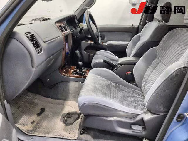 TOYOTA HILUX SURF